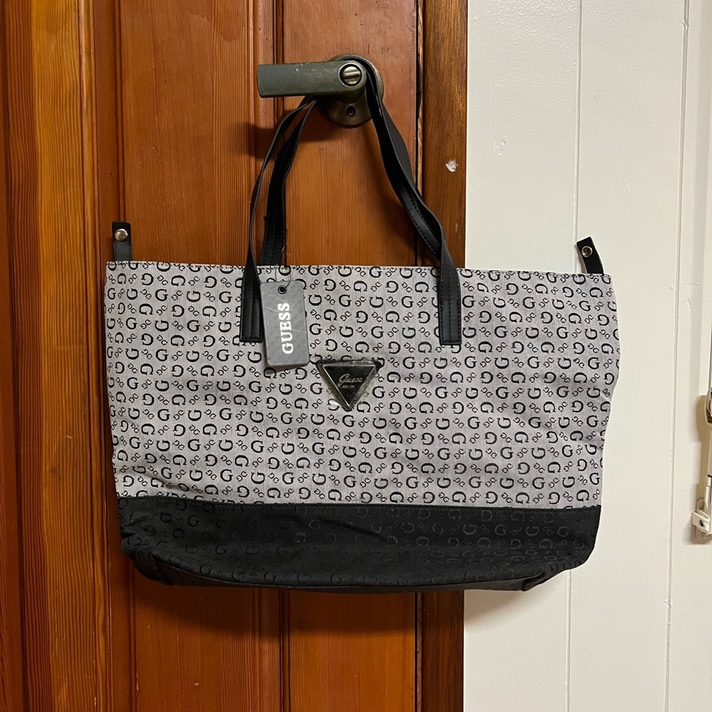 Brand new GUESS shoulder bag